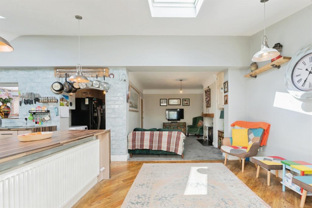 House in Chester, Ellesmere Port - View 4