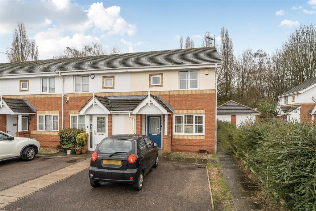 Main image of property: Heckford Close, Byewaters