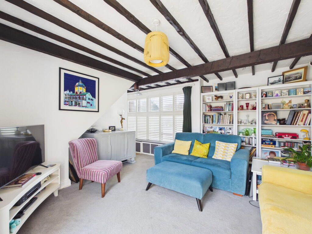House in Brighton - View 4