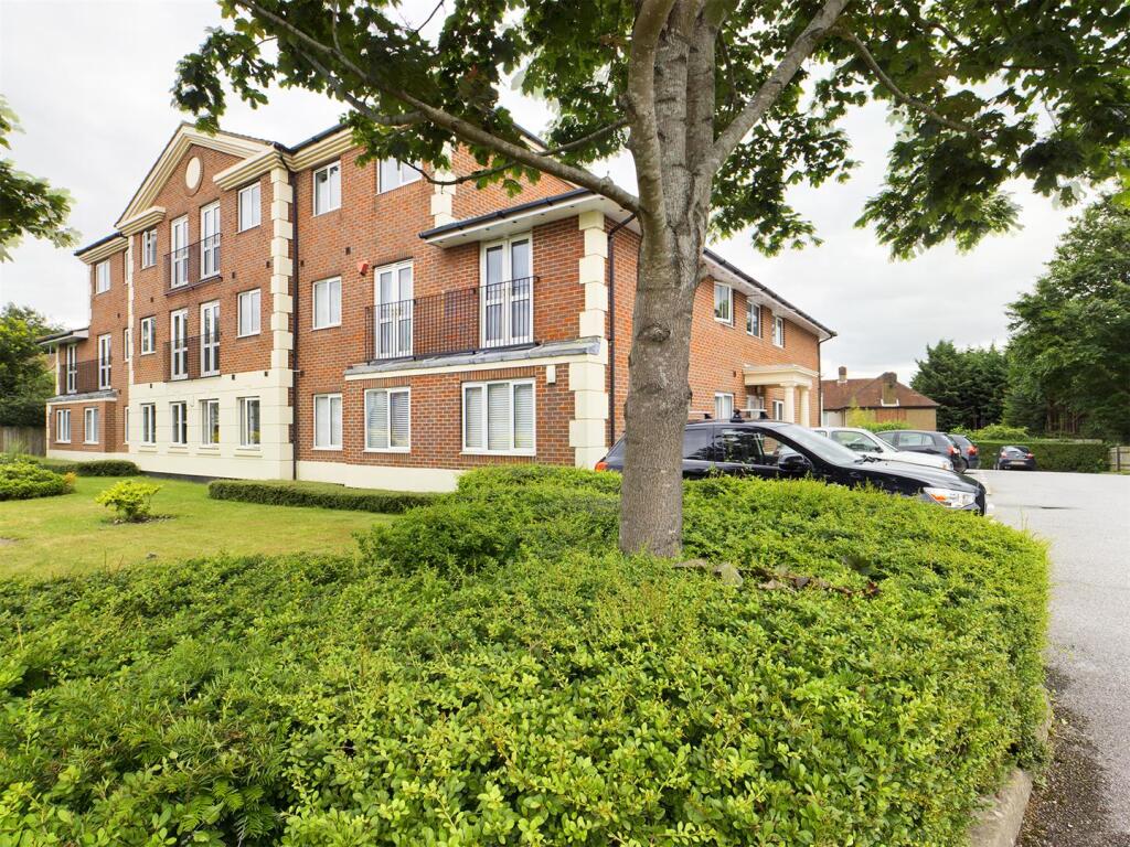 Main image of property: Phoenix House, Limpsfield Road, South Croydon