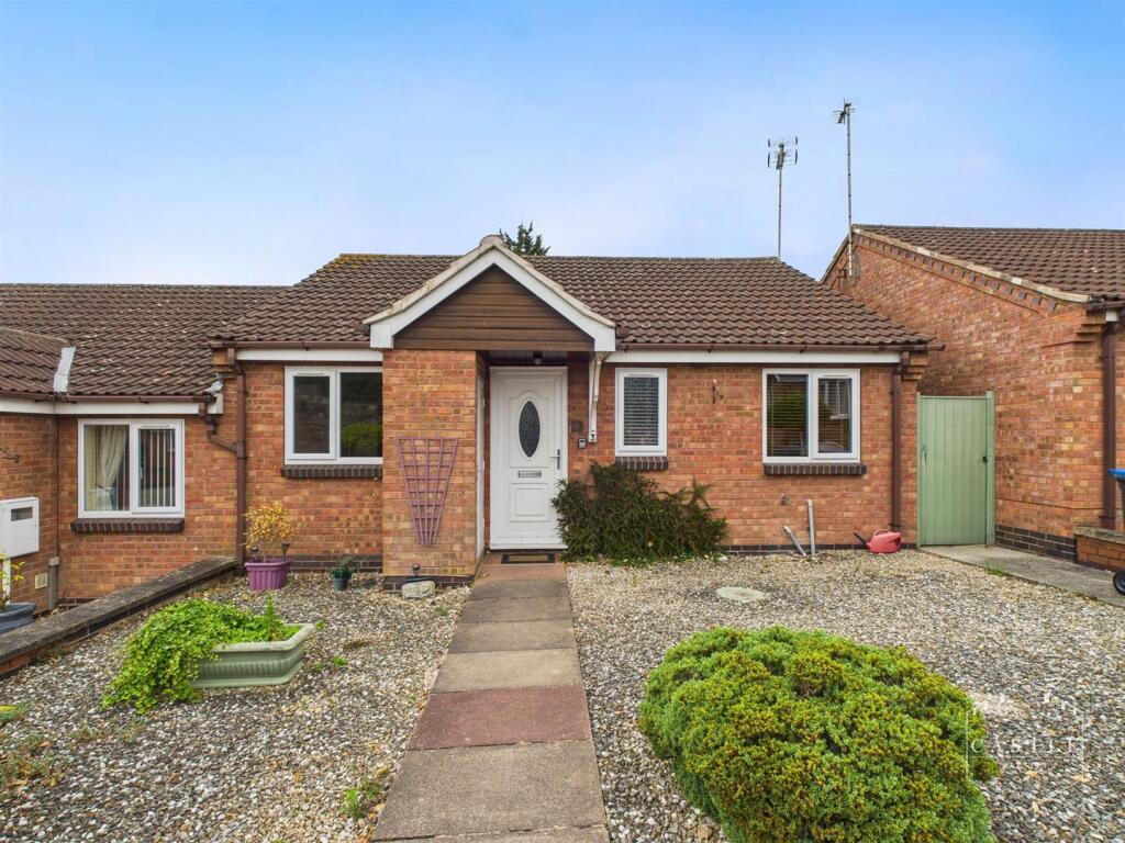 2-bed bungalow on Coniston Court, Earl Shilton, Leicester, £180,000