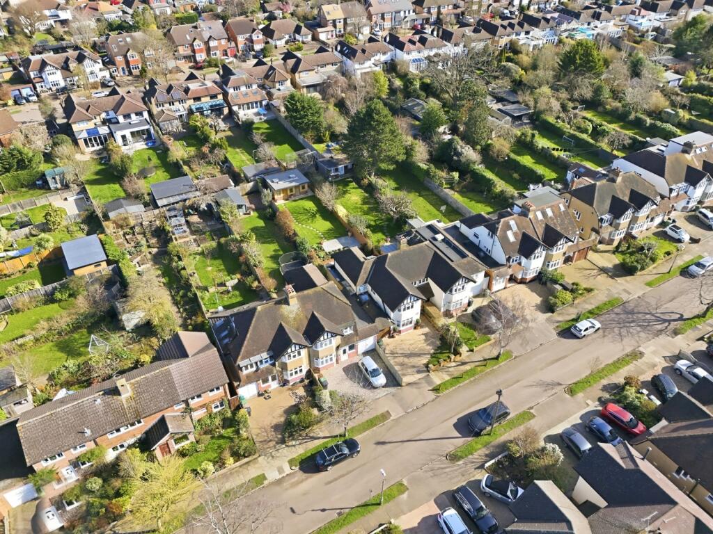 Additional image 24 of Woodland Drive, St. Albans, Hertfordshire, AL4