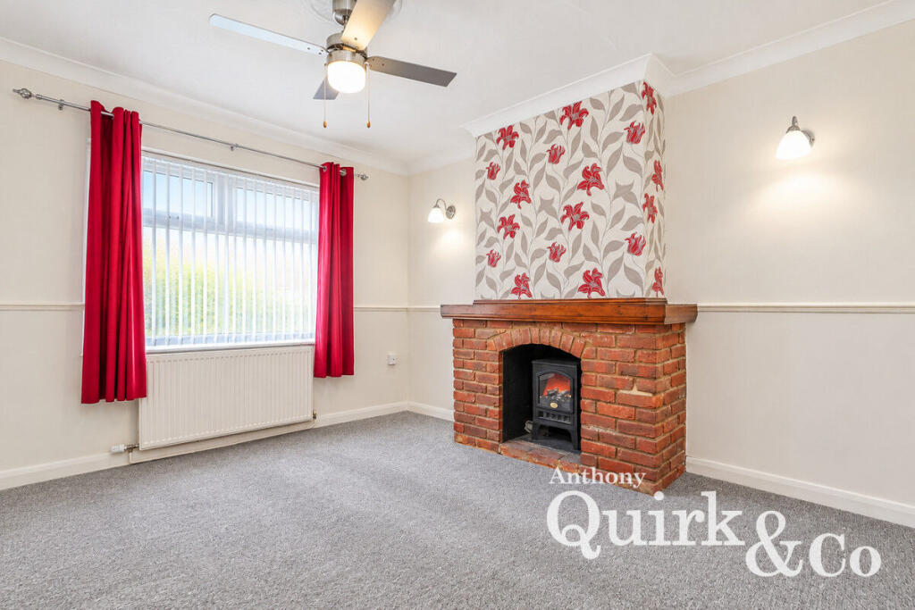 House in Castle Point, Canvey Island - View 3