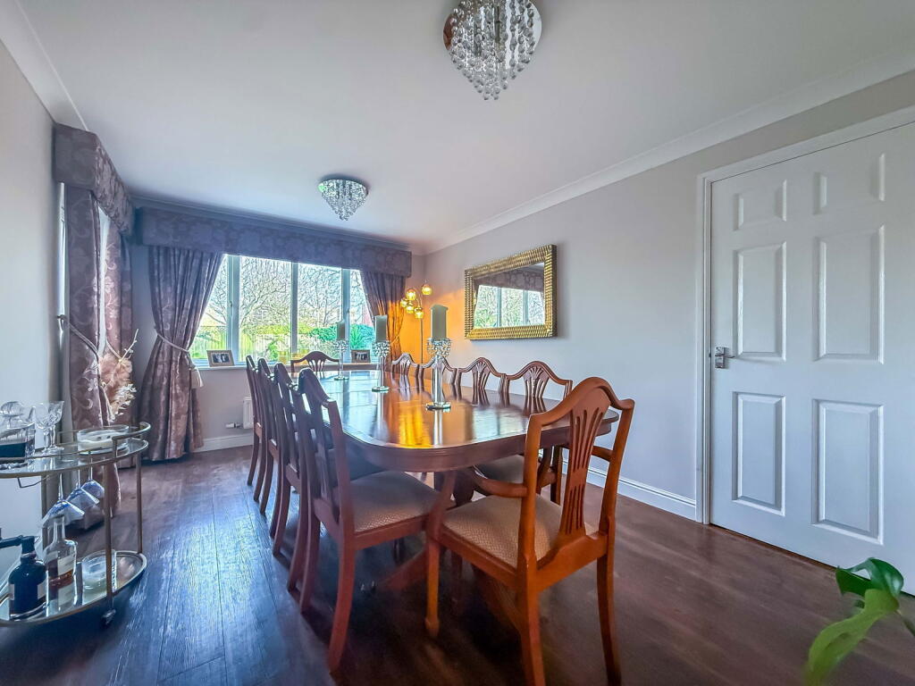 House in Sefton, Birkdale - More