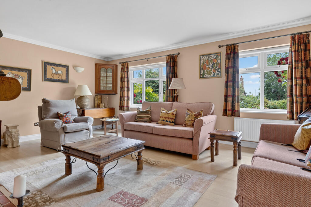 House in Churton - View 4