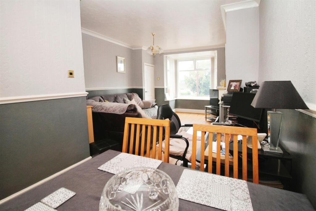 House in Bradford - View 4