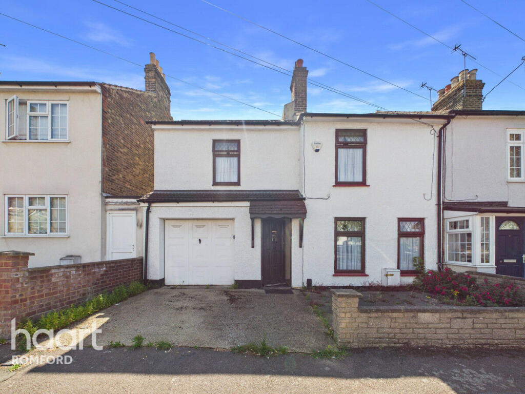 2-bed terraced on Milton Road, Romford, £500,000