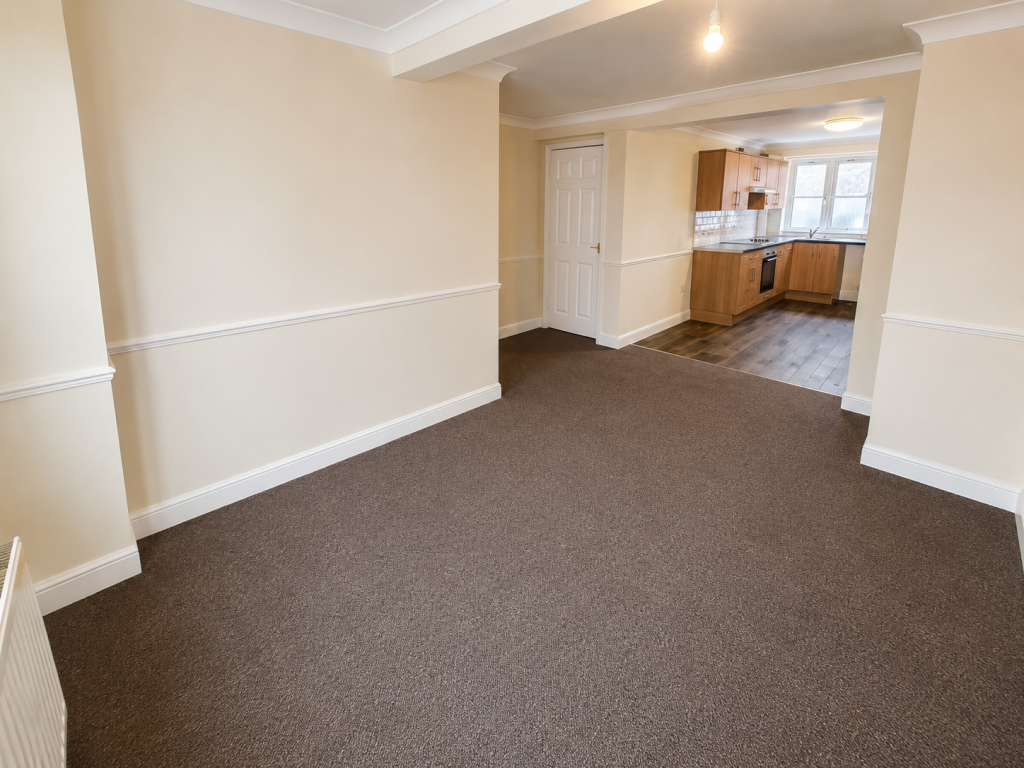 Apartment in Ipswich, Suffolk - View 3