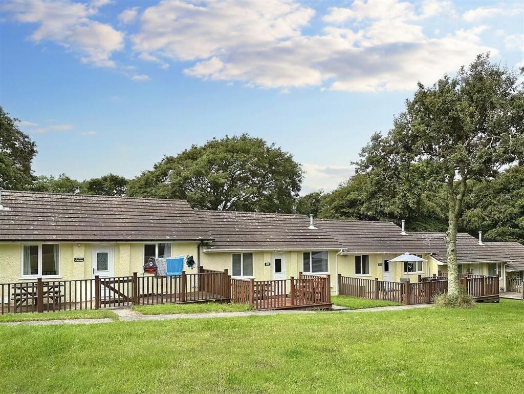 Fantastic bolt hole, Cury Cross Lanes photo 3