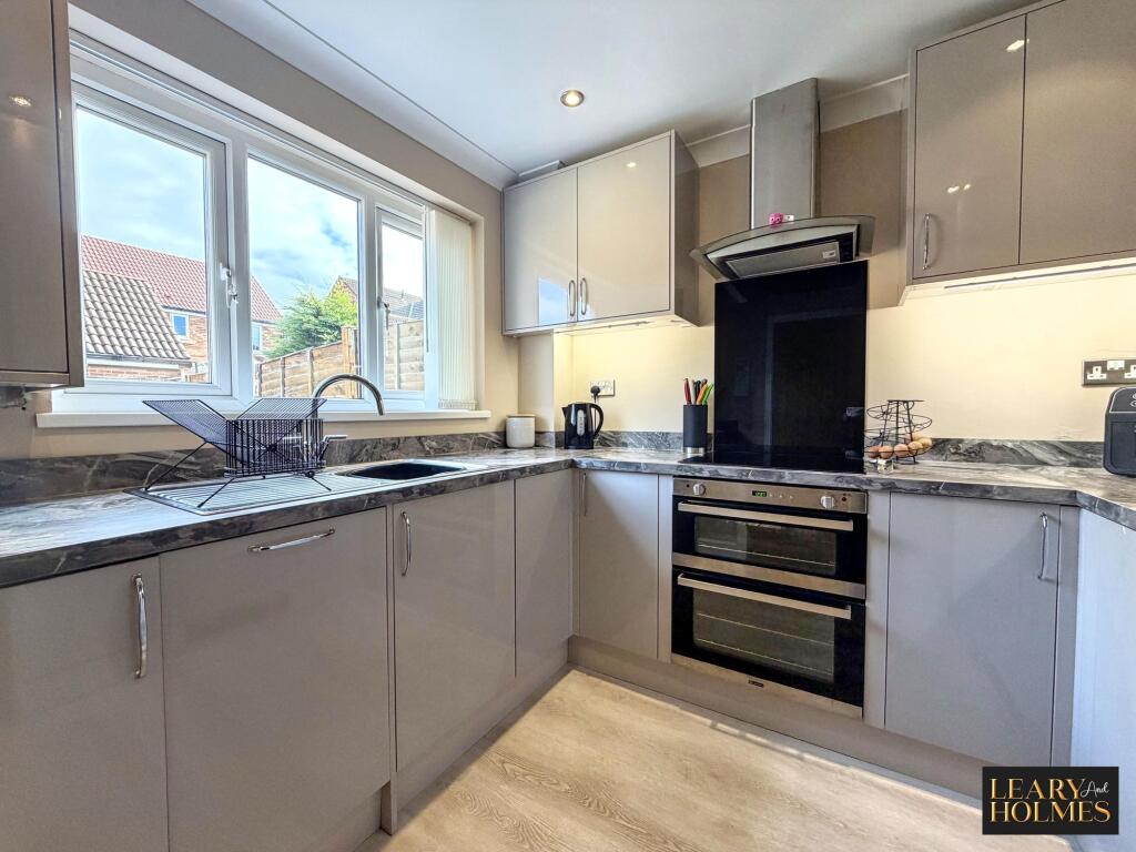 Lilburn Close, East Boldon, NE36 photo 3