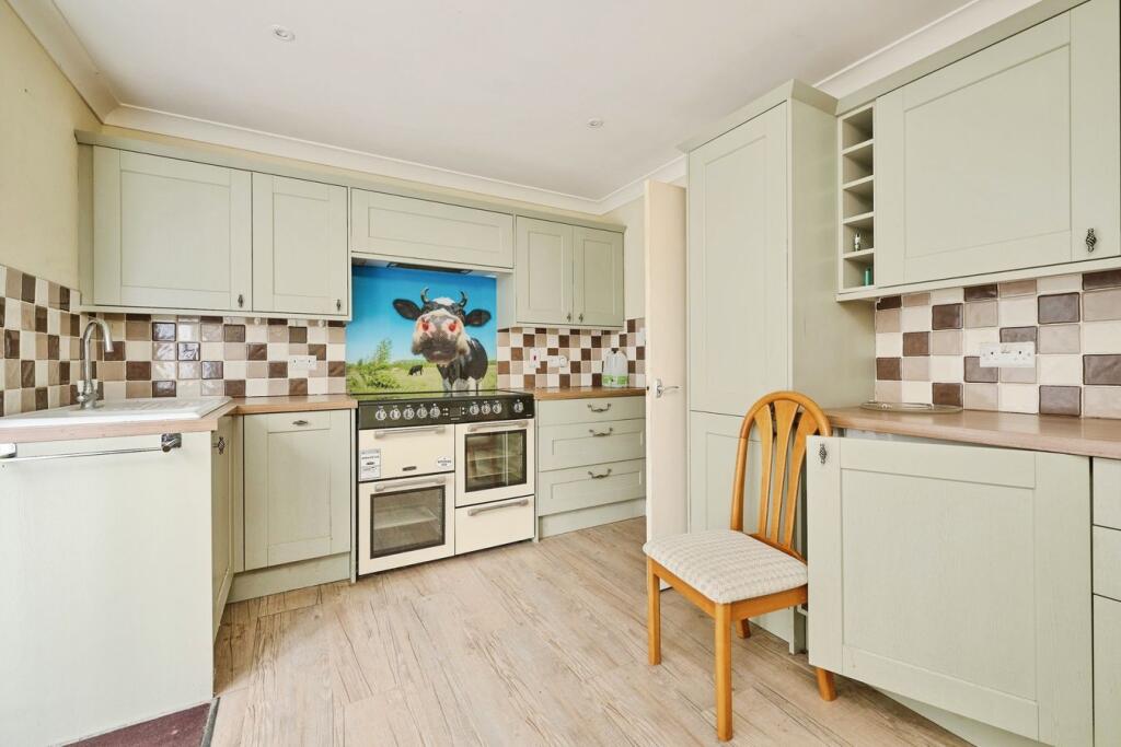 House in Peterborough - View 5