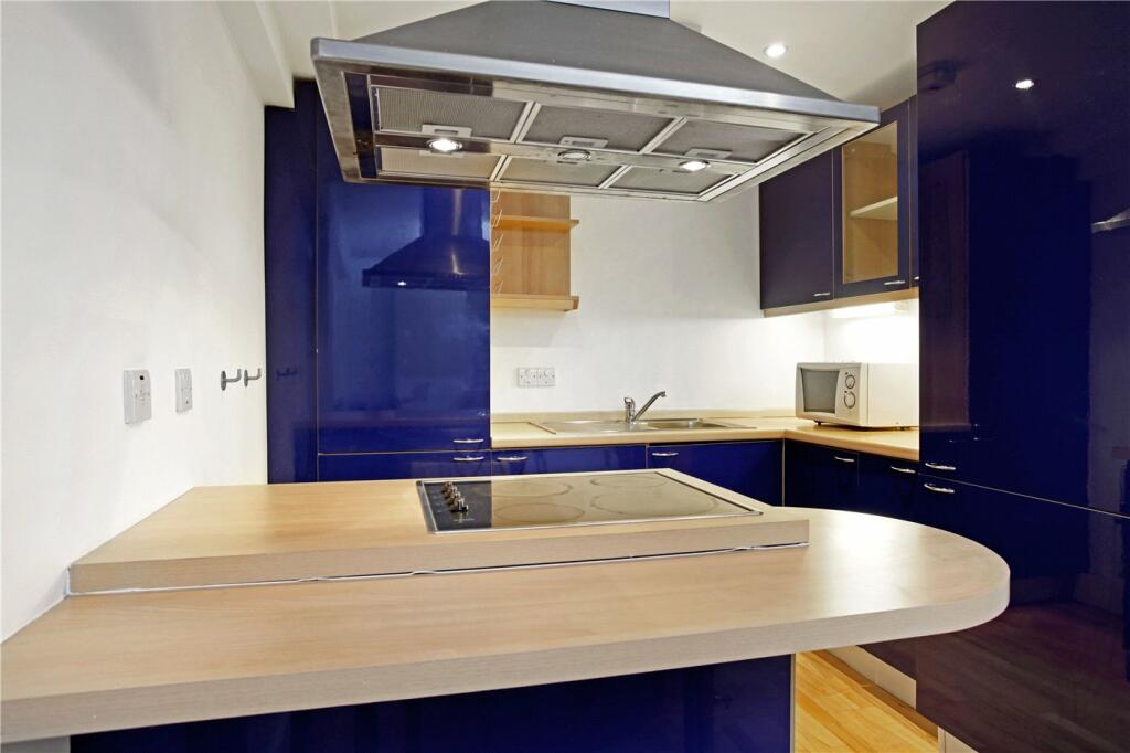 Apartment in London - View 3