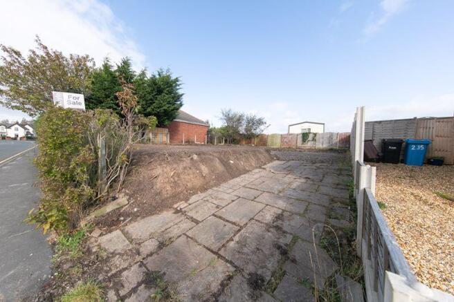 Plot entrance