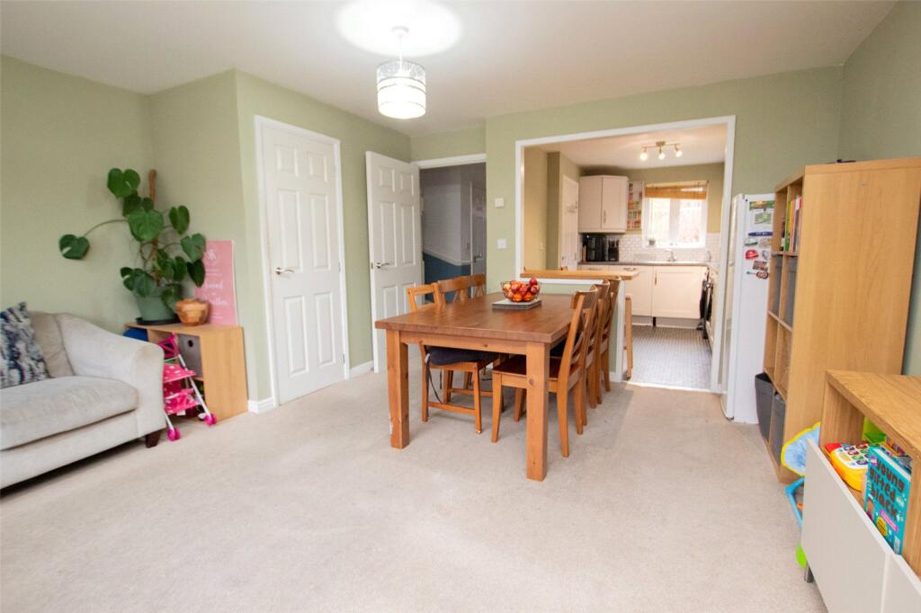 Careys Way, Weston-super-mare, North Somerset, BS24 photo 3