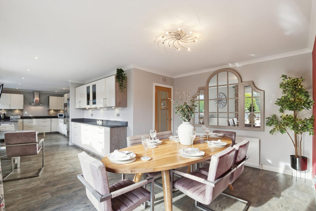 House in Crosslee, Craigends, Renfrewshire - View 5
