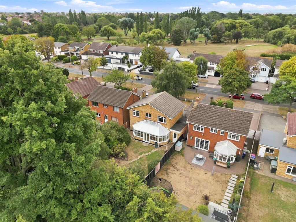 House in Southend-on-Sea - View 2