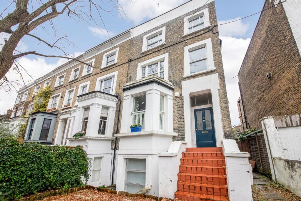 Apartment in London - More