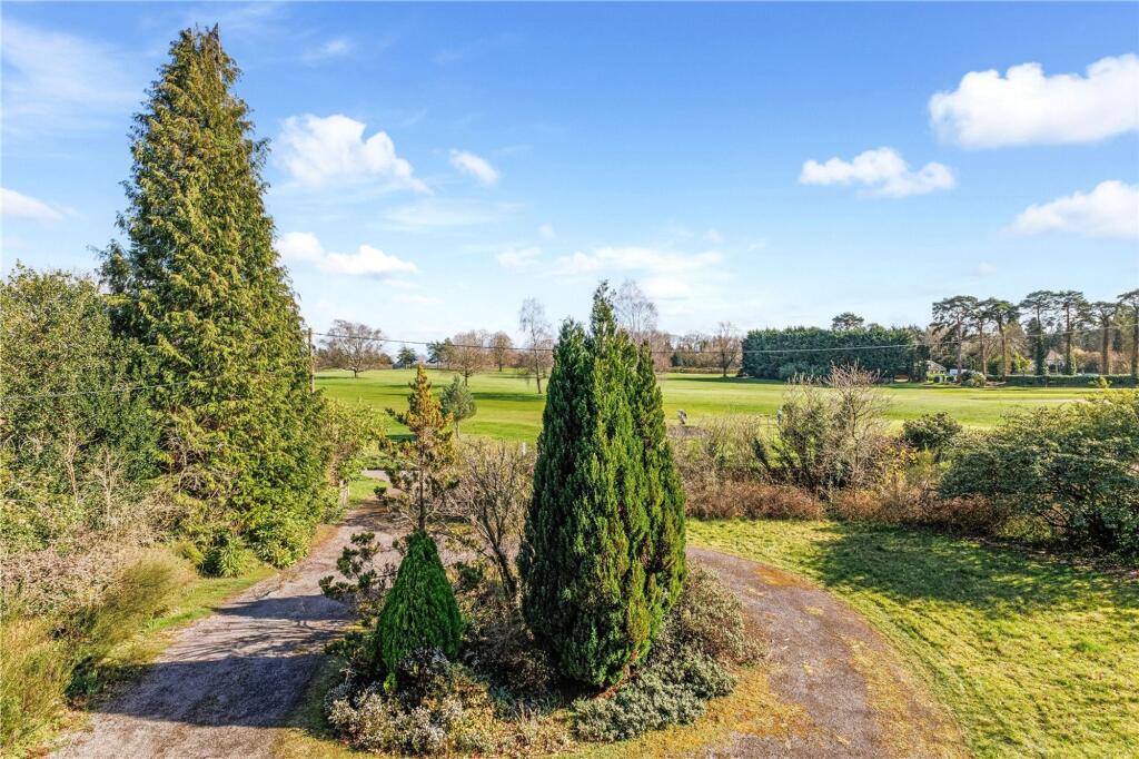 Blighton Lane, The Sands, GU10 photo 4