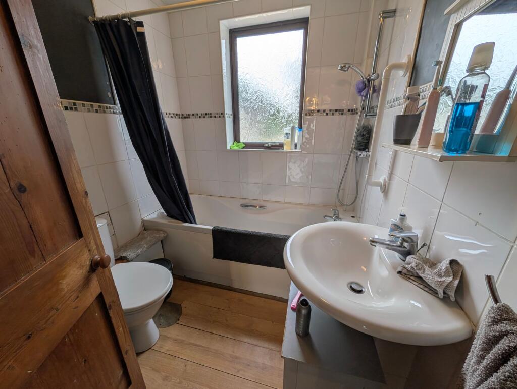 House in Leiston - More