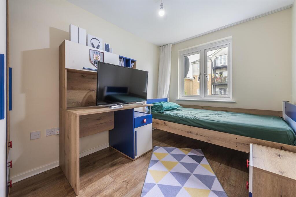 Apartment in Enfield