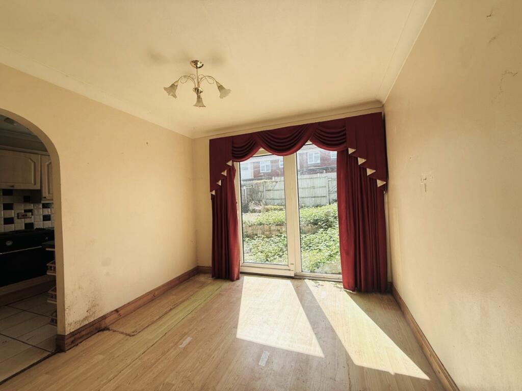 House in Gillingham, Medway - View 4