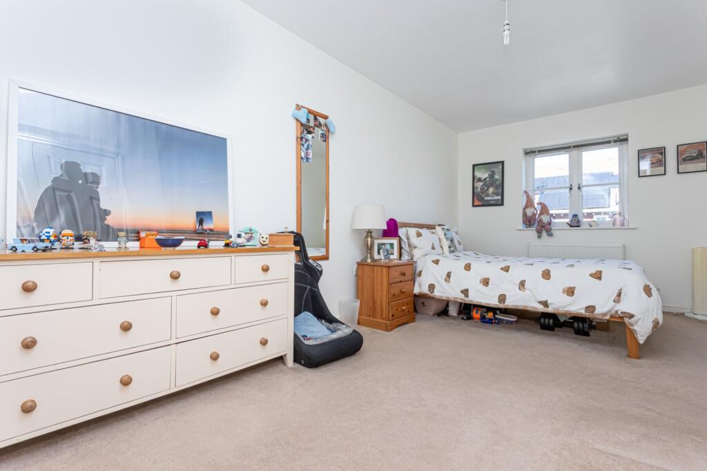 Apartment in Canterbury - More