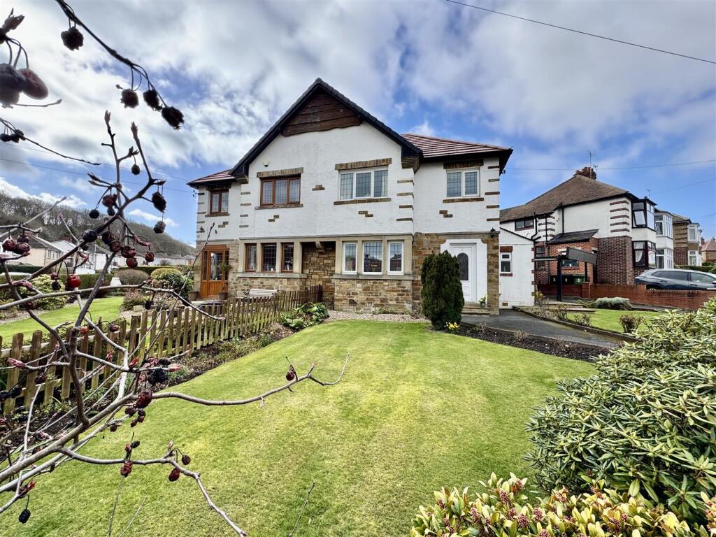 Main image of property: Benomley Crescent, Almondbury, Huddersfield, HD5 8LT