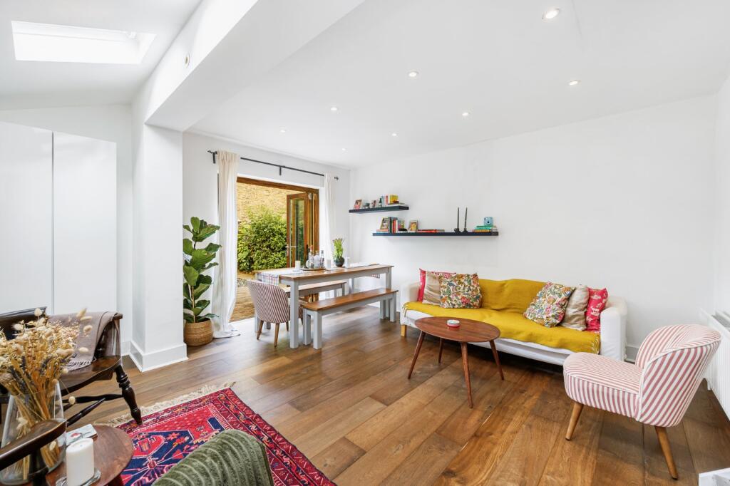 Main image of property: The Avenue,
Bedford Park, W4