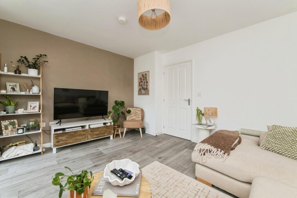 Quartz Row, Exeter, Devon, EX4 photo 3