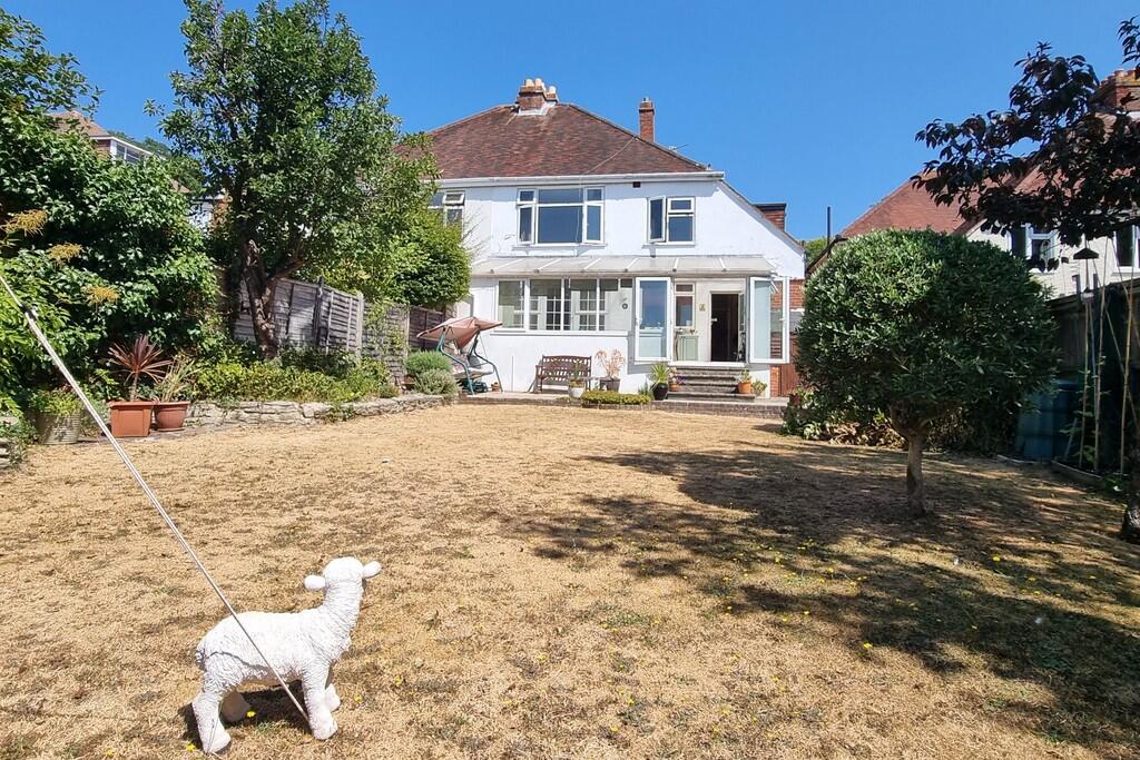 House in Portsmouth - More
