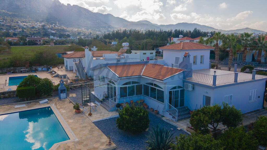 Main image of property: Kyrenia/Girne, Karsiyaka