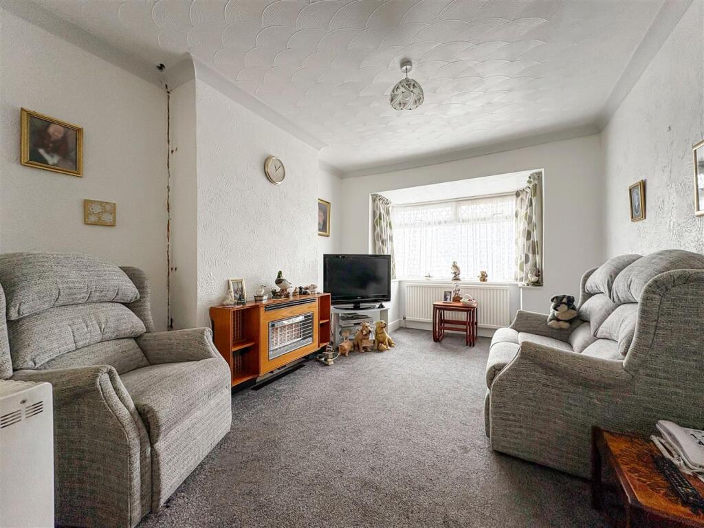 Selwyn Avenue, Littlehampton photo 3