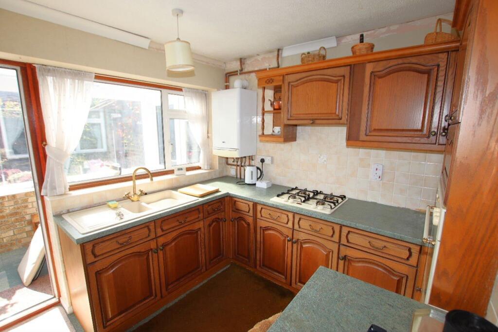 Pinewood Close, Clacton on Sea, CO15 photo 3