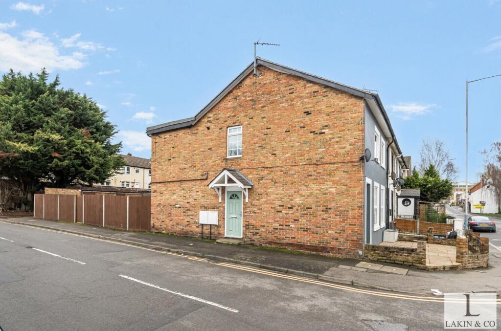 Main image of property: Barnsfield Place, Uxbridge, UB8