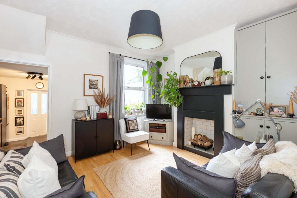 Apartment in Hove, Aldrington - View 5