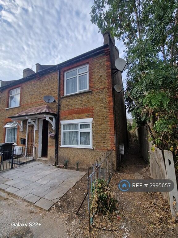 Main image of property: Brickfield Lane, Hayes, UB3
