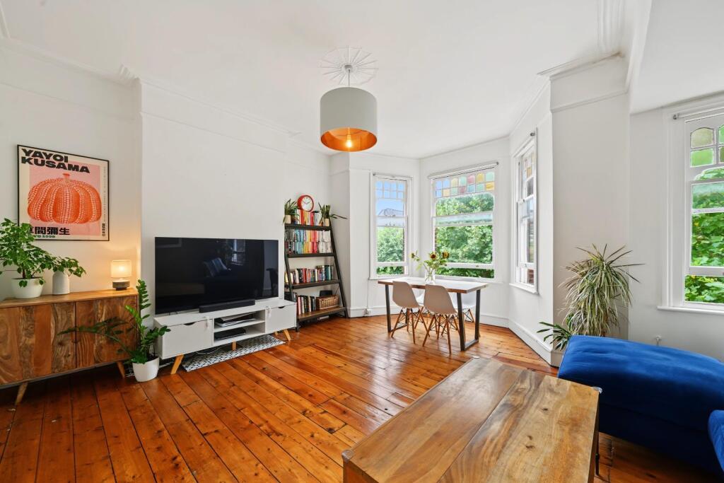 Apartment in London - View 3