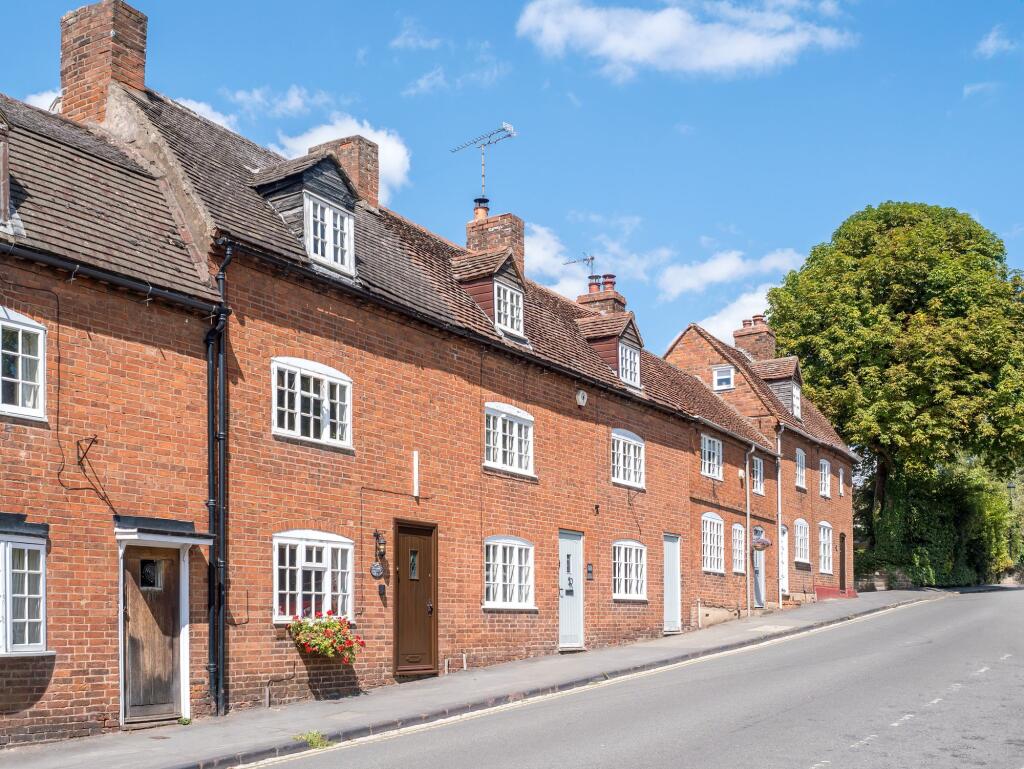 Main image of property: Castle Hill, Kenilworth, CV8