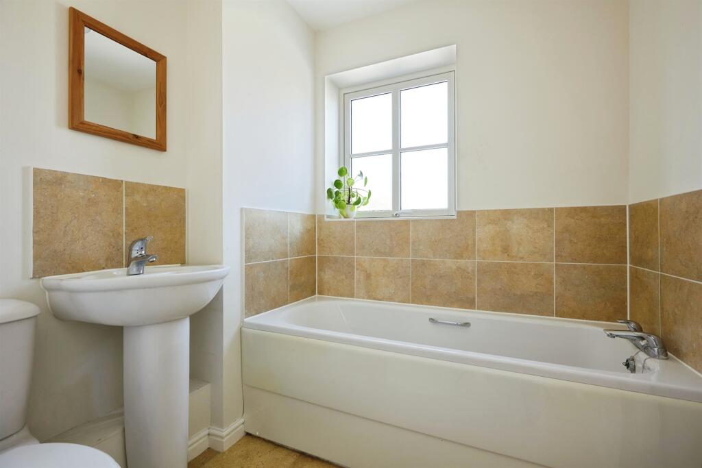 House in Salisbury - View 4