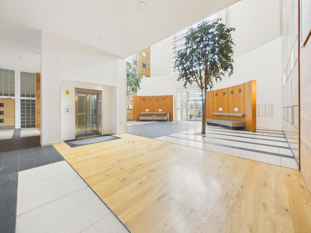Apartment in Newcastle upon Tyne, Tyne and Wear - More