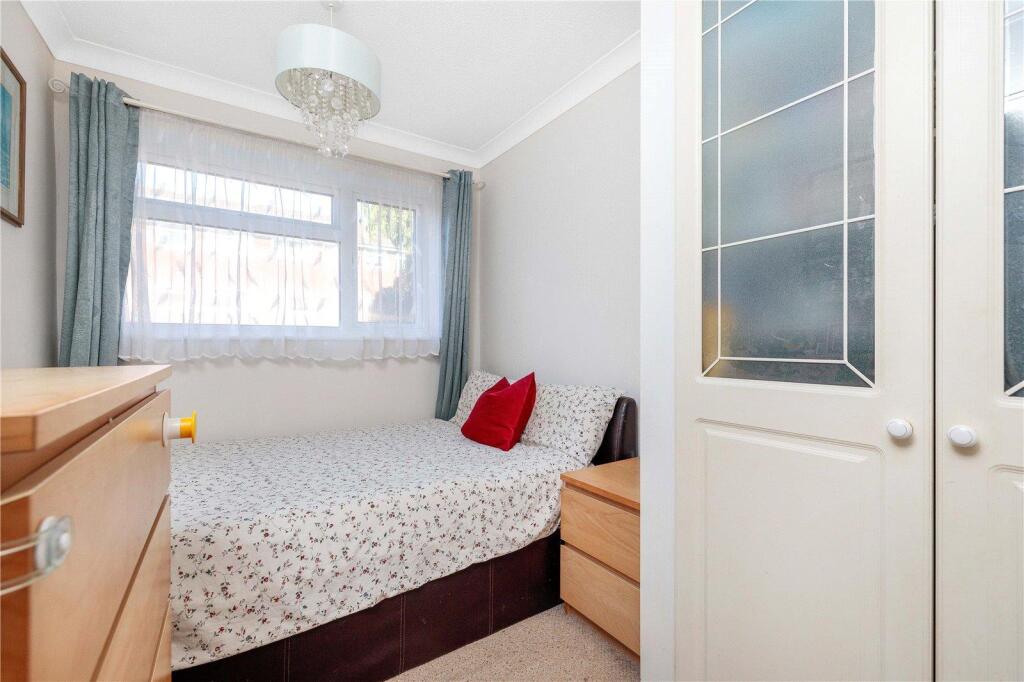 Apartment in Bromley - More