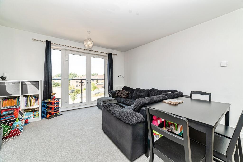 Apartment in Reading - More
