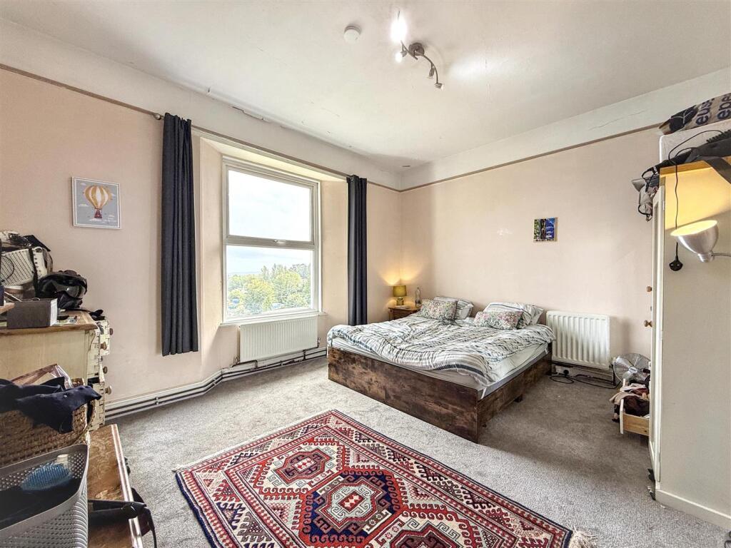 Apartment in Torquay - View 4