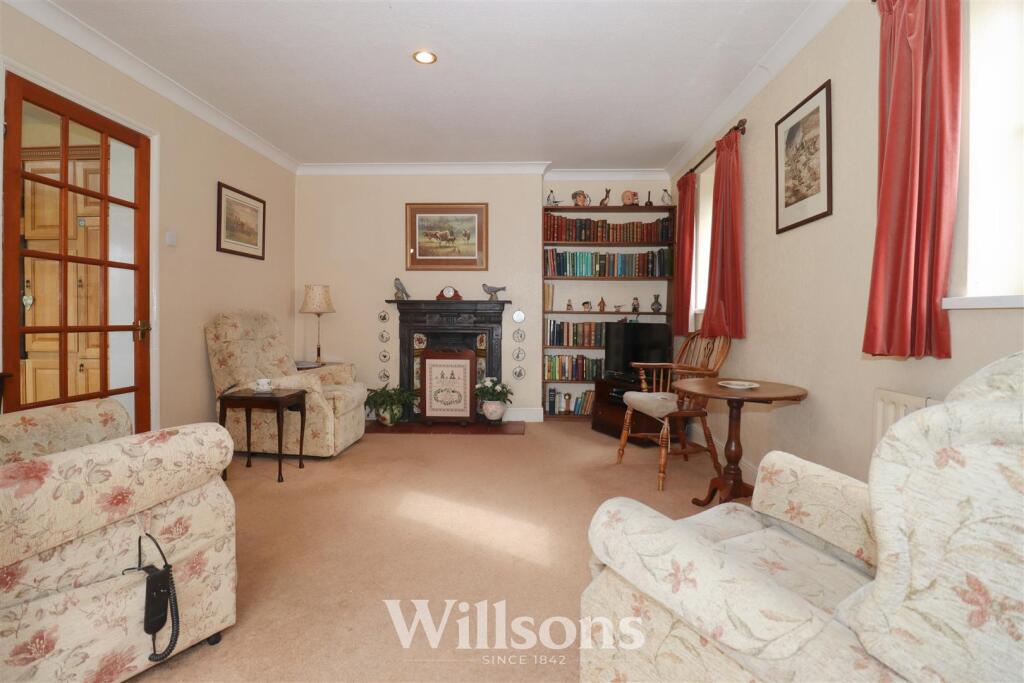 House in East Lindsey, West Keal - More