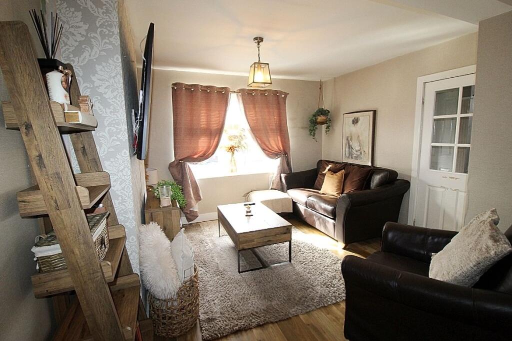 House in Rotherham, Treeton - View 4