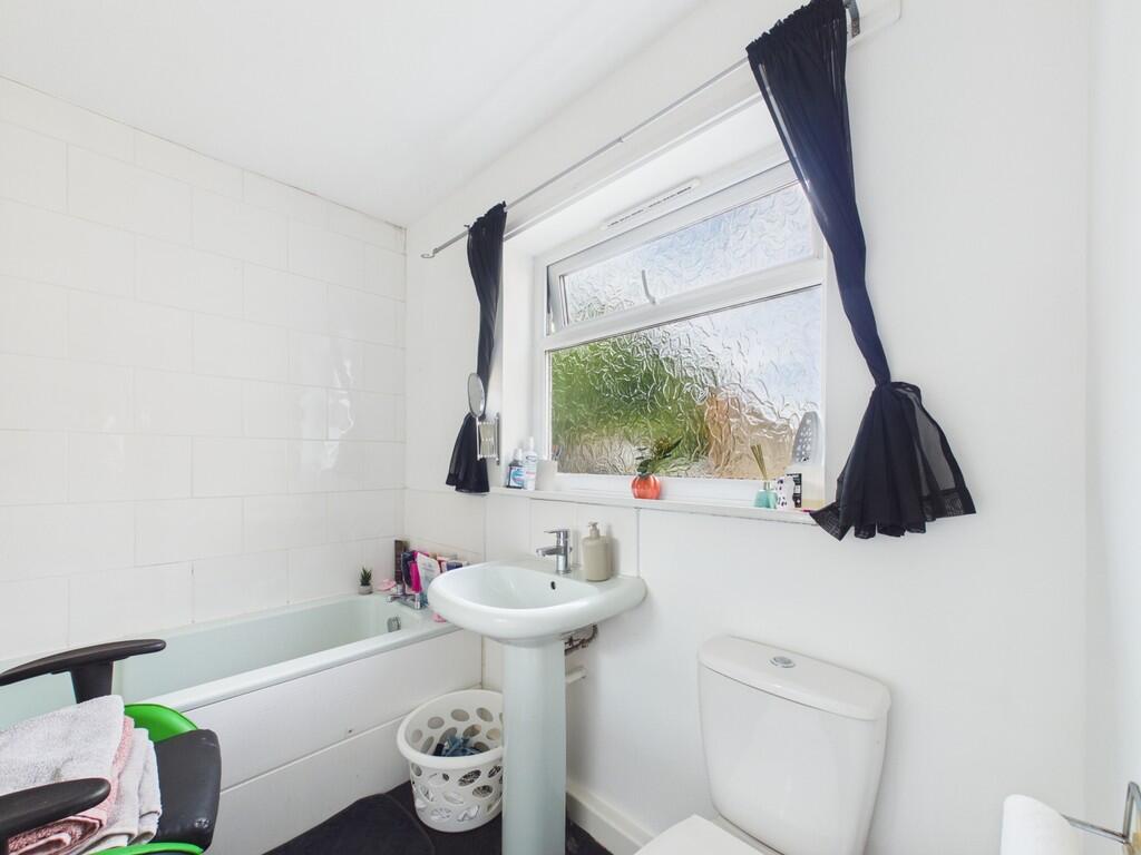 Apartment in Newcastle upon Tyne, East Bedlington - More