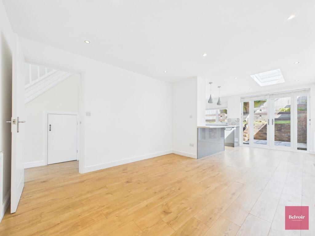 House in Swansea - View 2