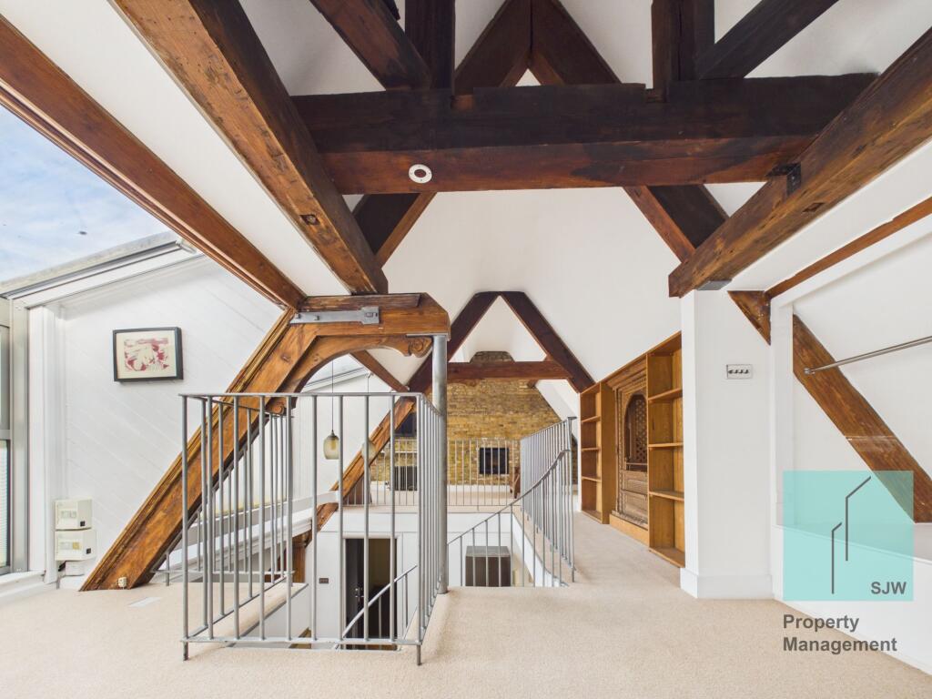 Apartment in London - View 2