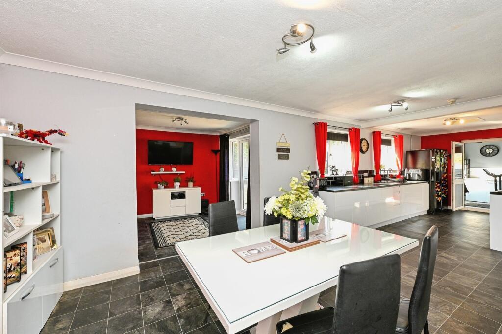 House in Peterborough - View 4