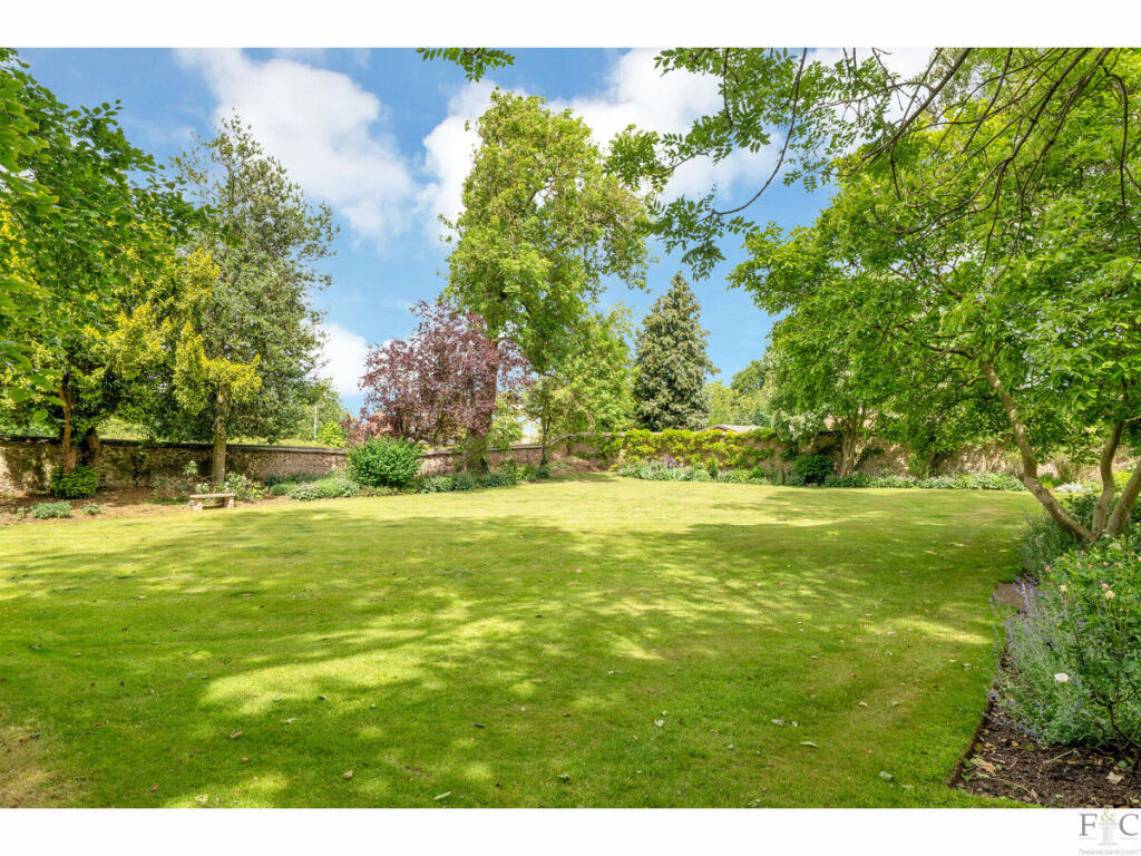 House in Blaby, Stoney Stanton - View 2